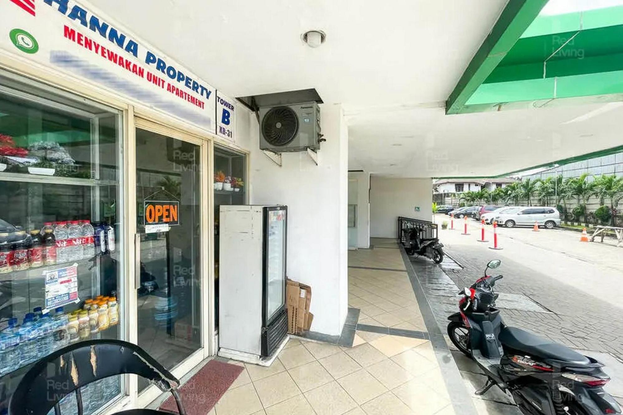 Redliving Apartemen Green Lake View Ciputat - Pelangi Rooms 2 Tower E Tangerang Eksteriør bilde